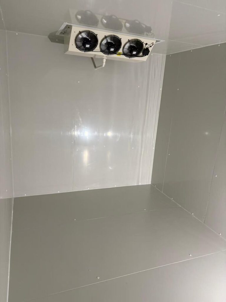 Ceiling-mounted monoblock units (First generation)drainage outlet location