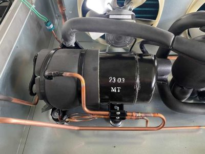 Refrigeration rotary compressor application horizontal condensing unit